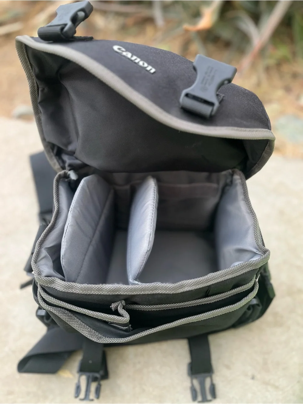 CANON | Black Camera Shoulder Bag